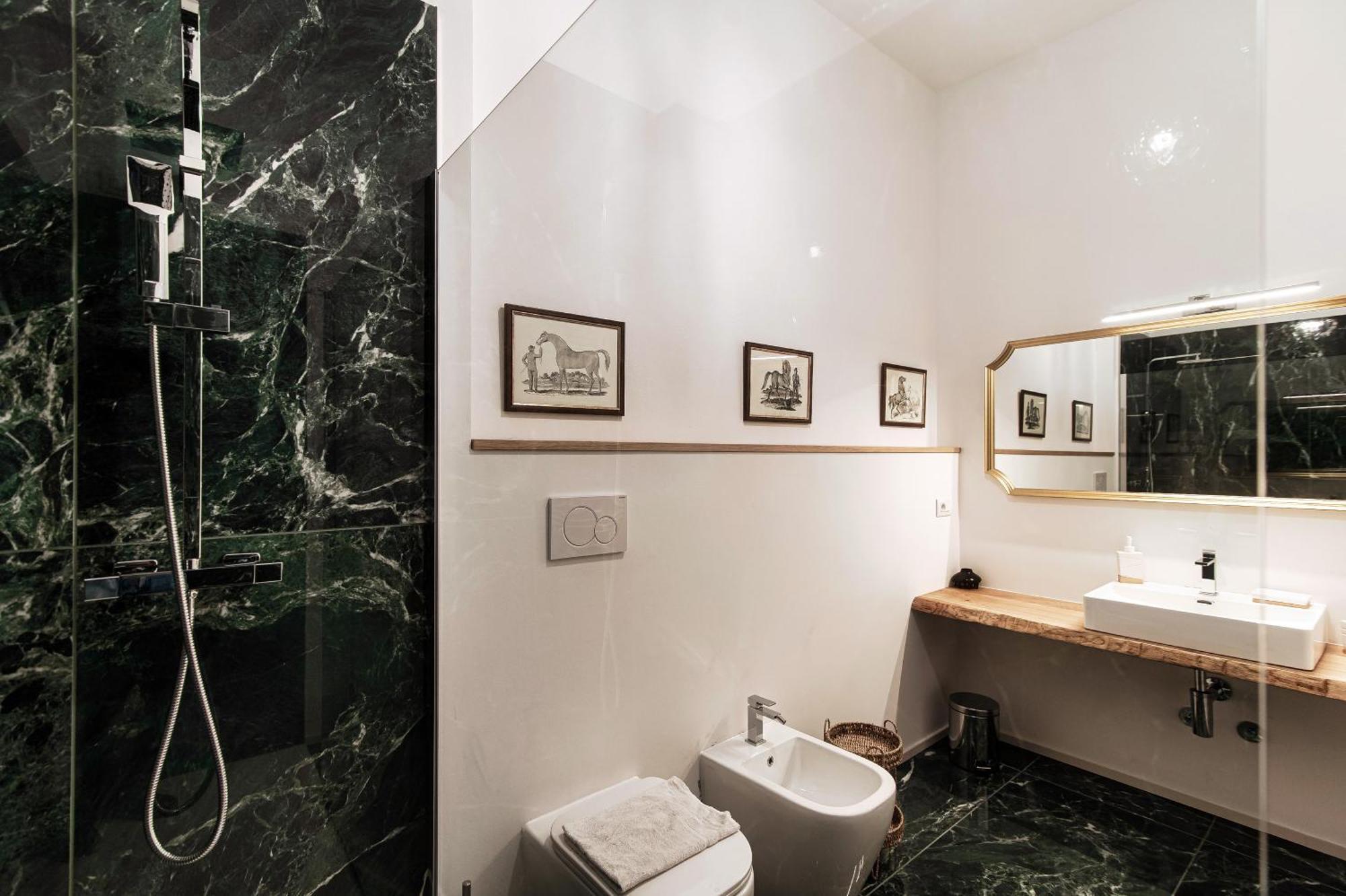 Guesthouse Lake'S Vibes - The House Of Travelers Como Buitenkant foto